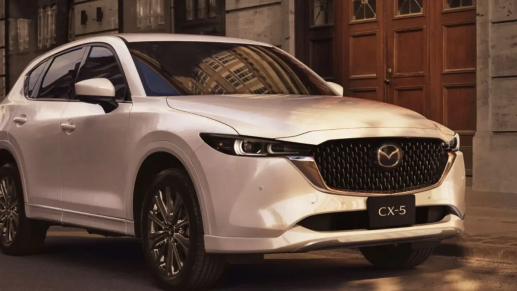 mazda-cx5-has-built-in-wireless-aaple-carplay-mazda-cx5-standing